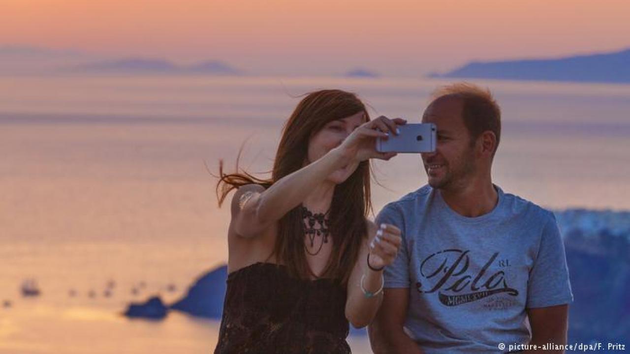 Αποτέλεσμα εικόνας για , σε πτώση όμως η Ελλάδα