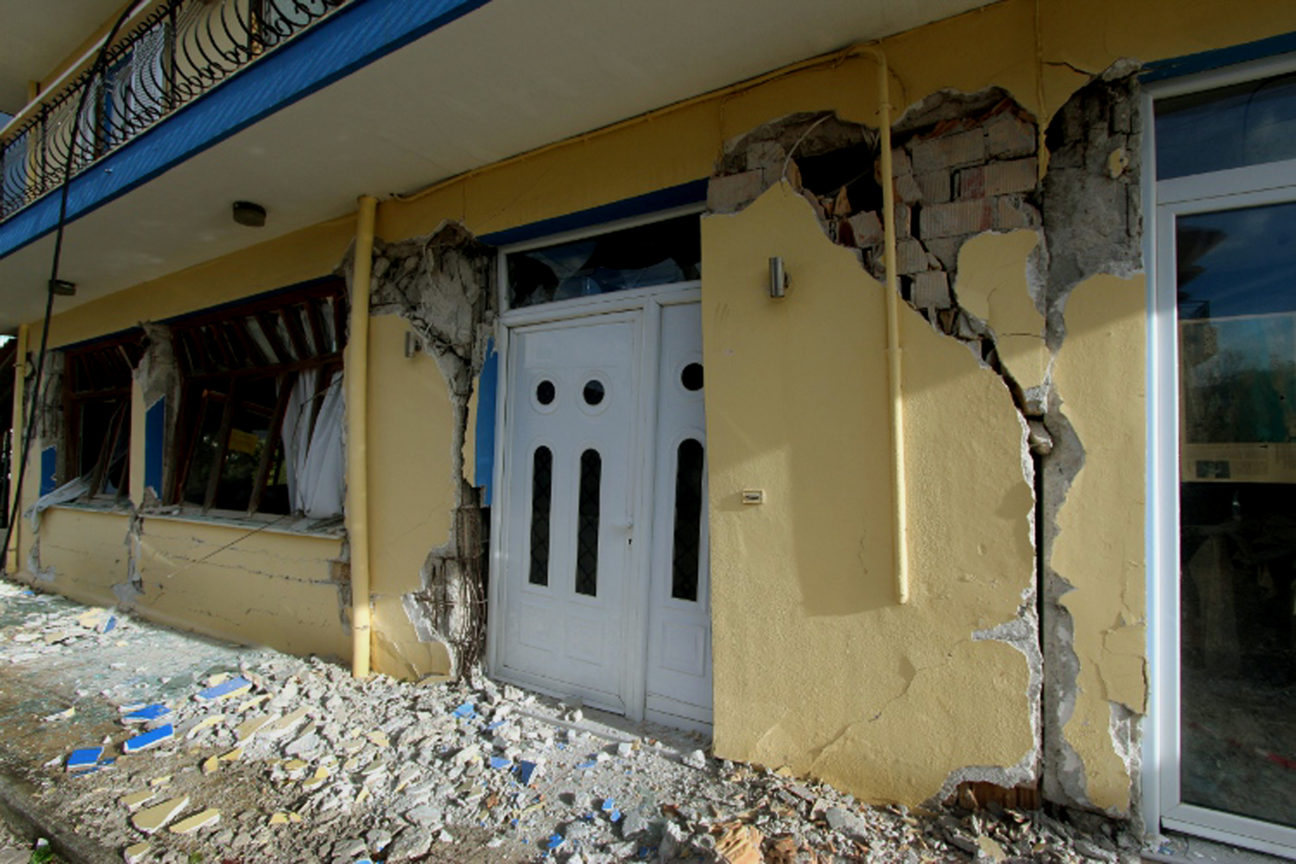 kefalonia spiti seismos 1