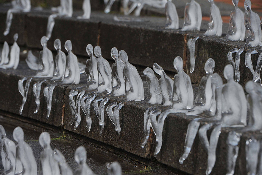 minimum monument ice sculptures first world war commemoration nele azevedo 1