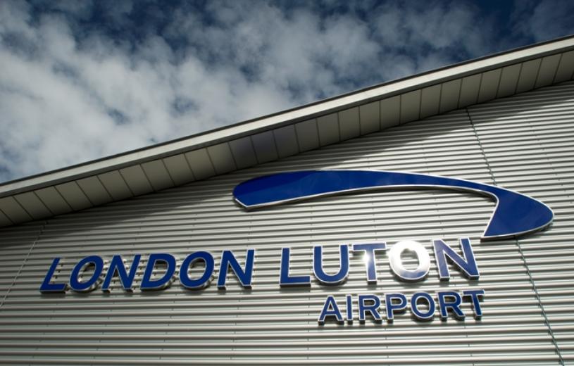 luton airport 0