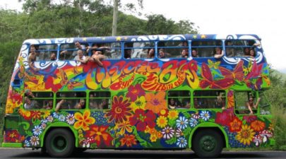 bus hippie1 700x525 1