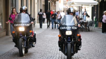 carabinieri alba in moto