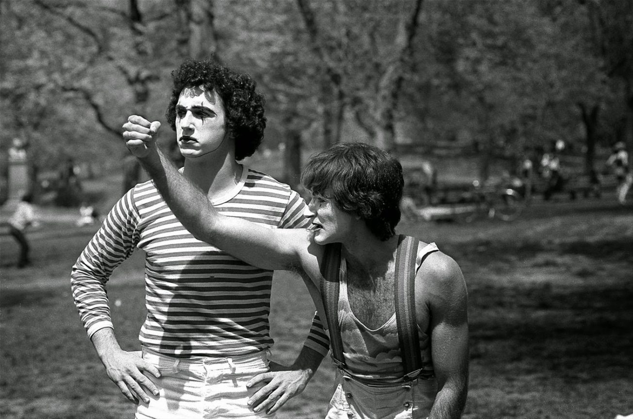 robin williams as a mime in central park 1974 1