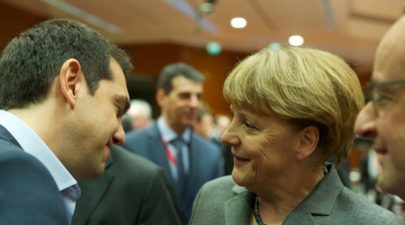 tsipras merkel close