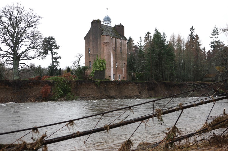 After the River Dee burst its banks, flood water rose to only a few feet from the castle, meaning baron John Gordon had to flee
