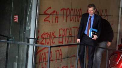 585ac2af1dc524624f8b4da1