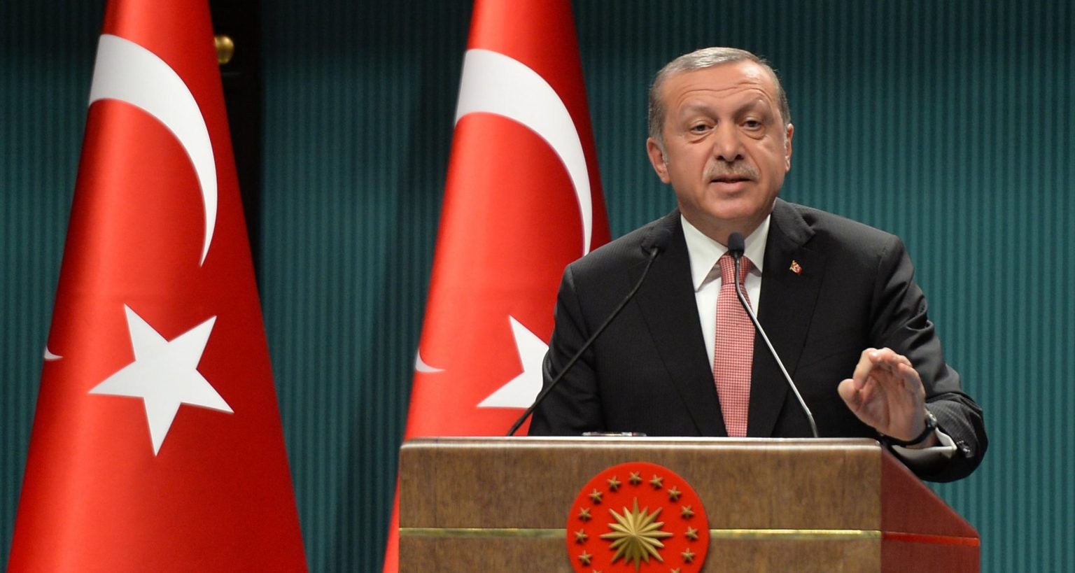 5804f5381dc524a5778b46a3