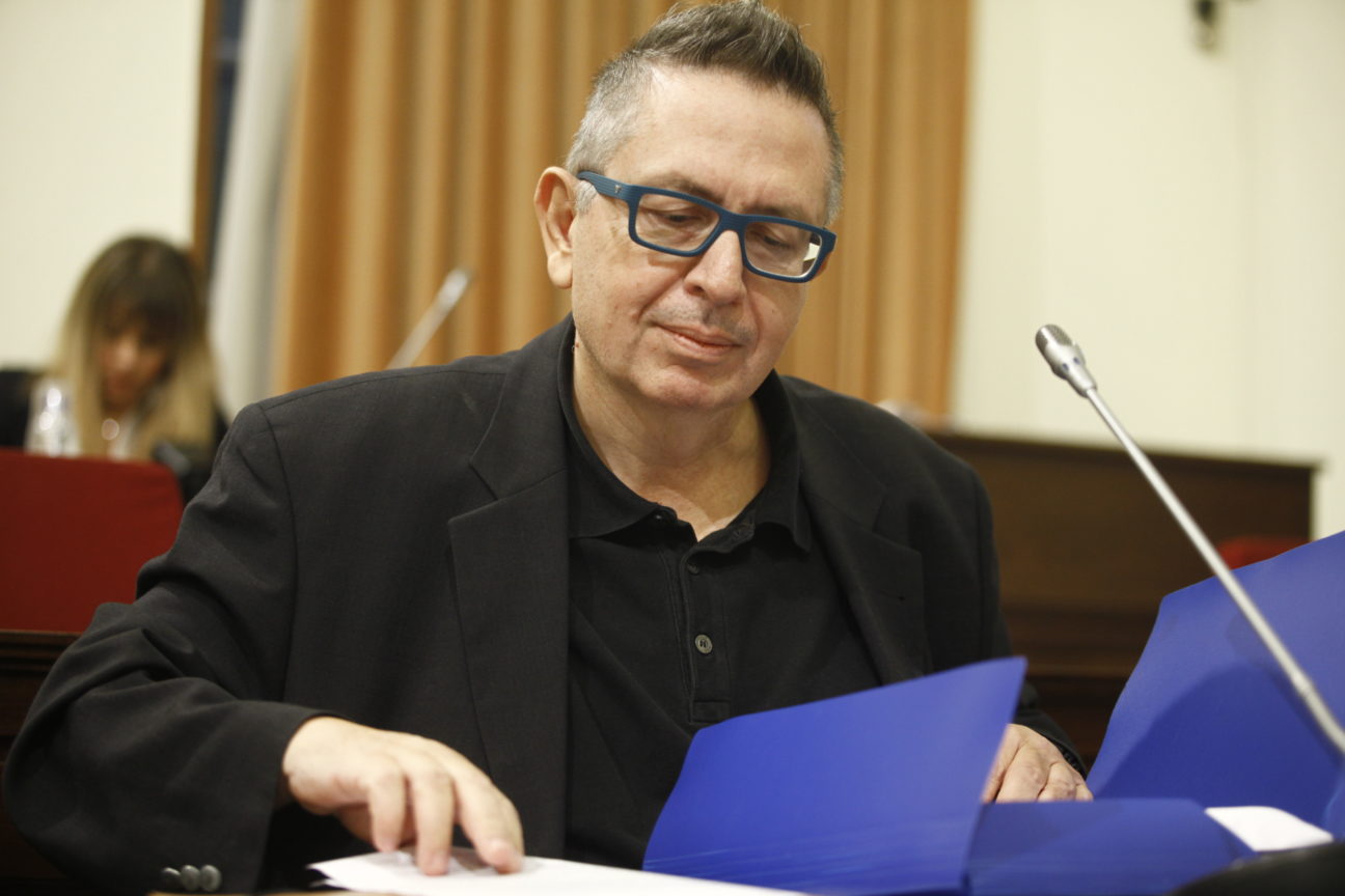 58c42ee31dc524ee6e8b45b1