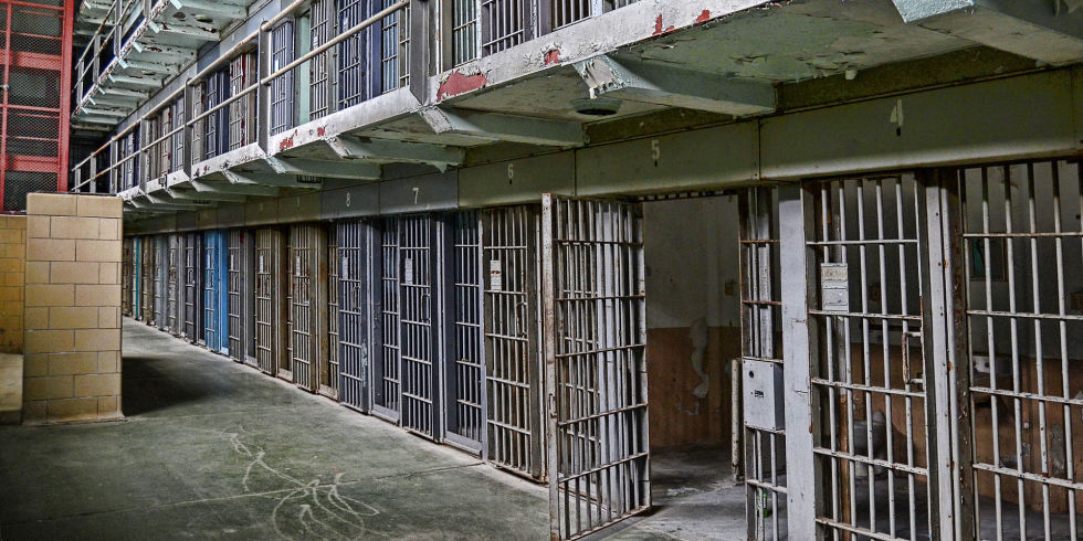 58cbf22f1dc524c1328b47ba