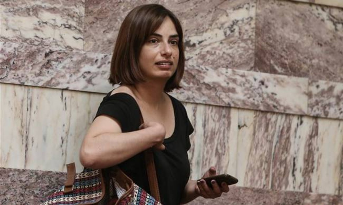 589b3a981dc5240b118b4957 1