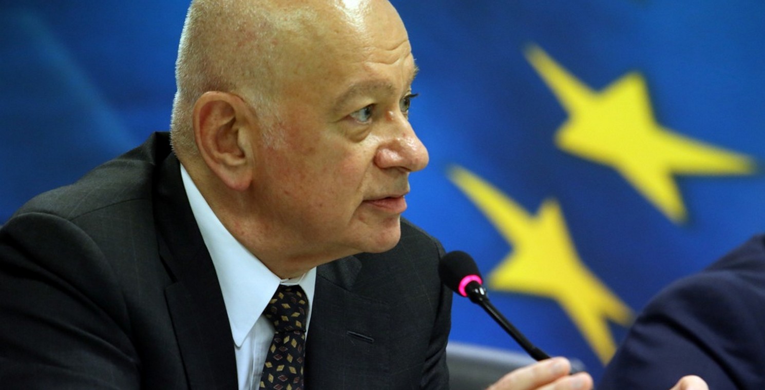 59a6e0bb1dc52448358b47df