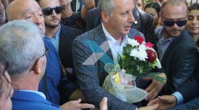 5b0fe40f1dc524bb028b45db