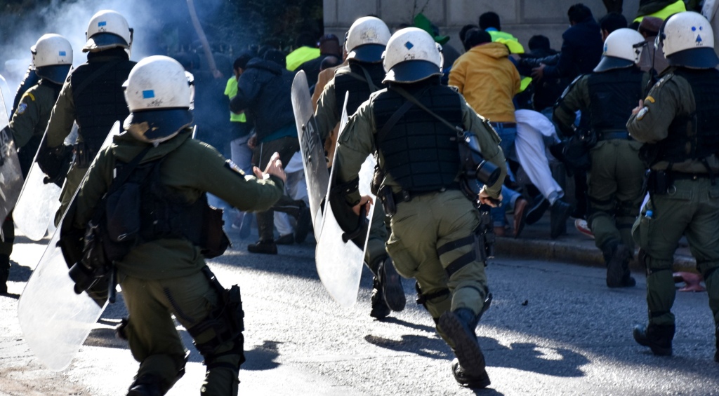 5b2157021dc5244d6e8b45b3