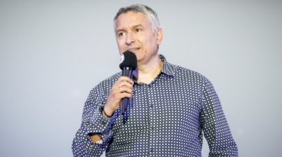 5bae74181dc5246a1e8b456b