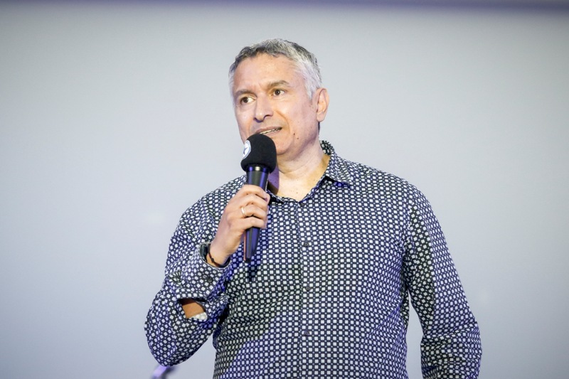 5bae74181dc5246a1e8b456b