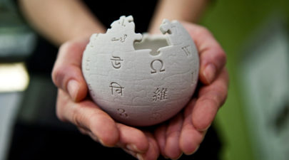 Wikipedia mini globe handheld