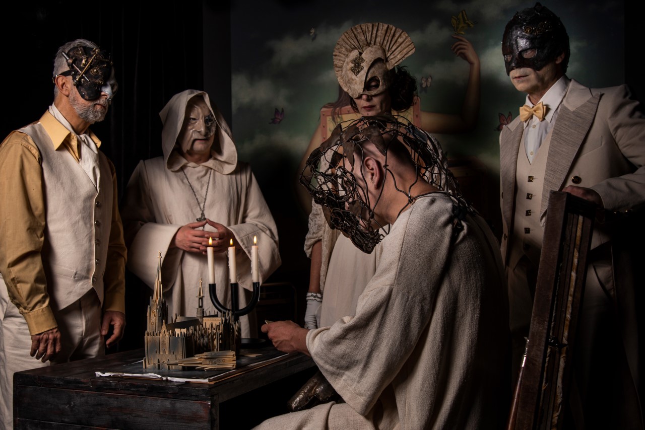 άνθρωπος ελέφαντας1