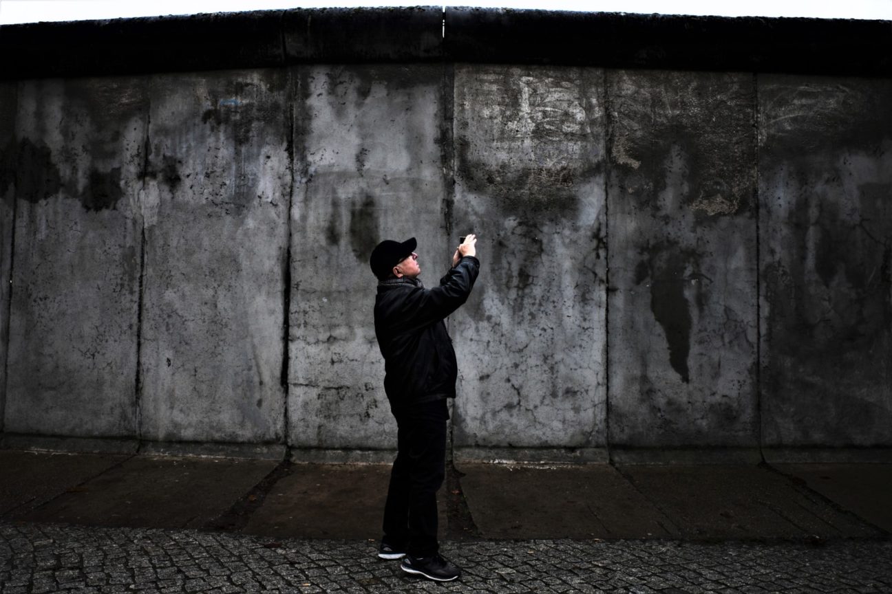 AP Berlin Wall