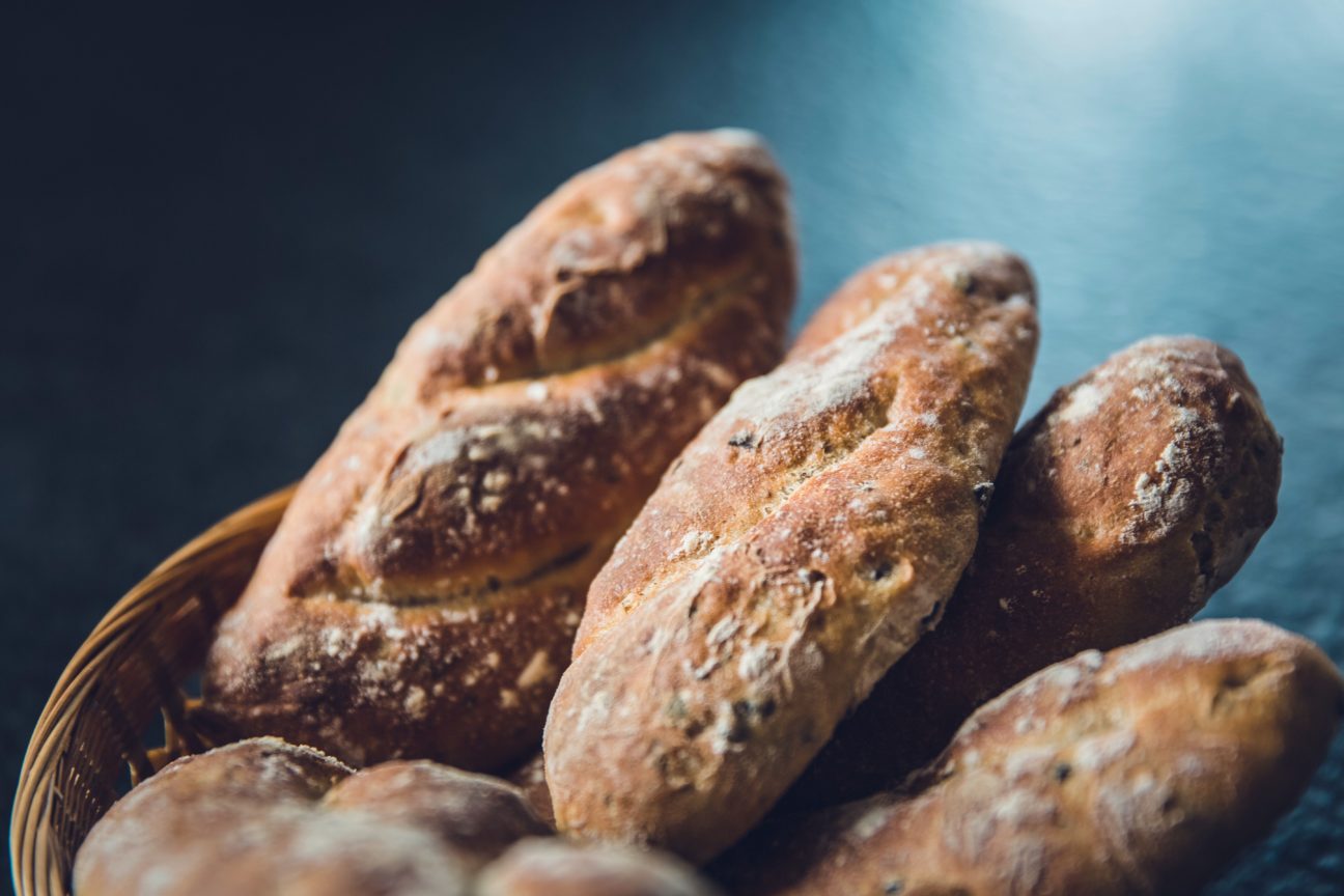 bread food close up baked goods 105861