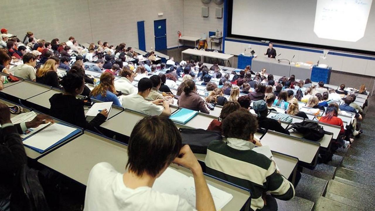 «Μέτρα» με πρόσχημα την ασφάλεια: Η κυβέρνηση σφίγγει τον κλοιό στα Πανεπιστήμια με ποινικές και πειθαρχικές «συνέπειες»