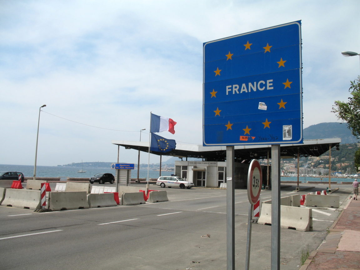 france border control creditbobby hidy flickr