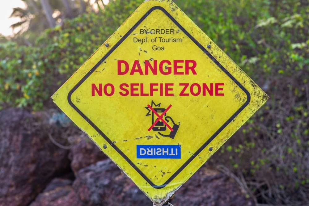 dangerous selfie deaths no selfie zone
