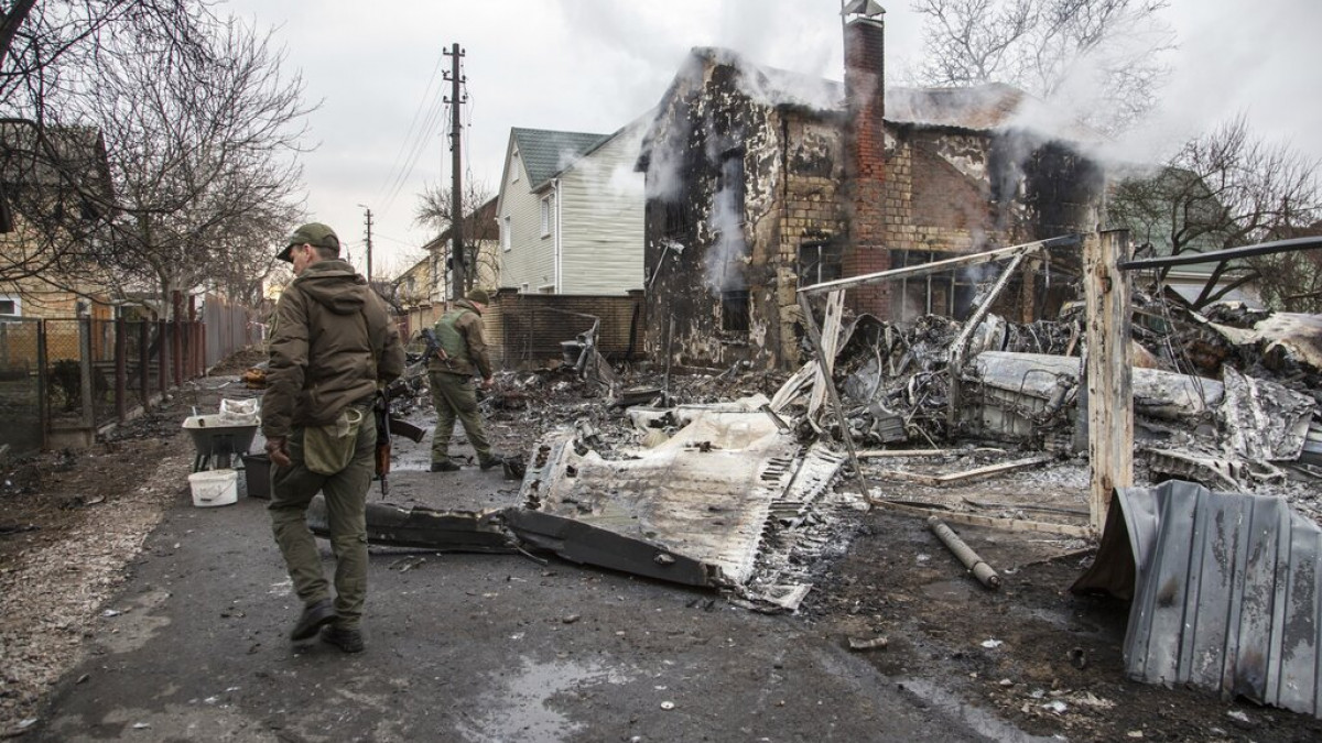 ukraine bombs ap