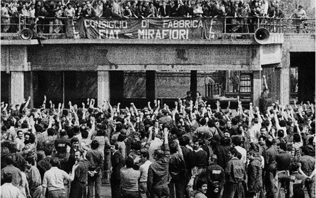 biblio sosialismos kai politiki eksoysia simera