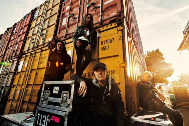 Metallica Group 72Seasons Tim Saccenti 05