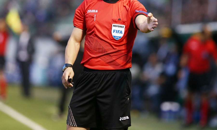 referi