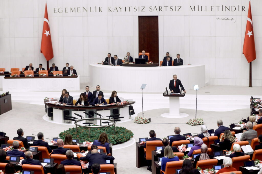 τουρκικη εθνοσυνελευση 1