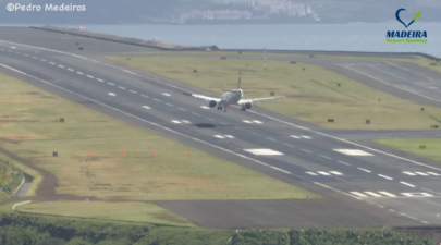 THE WILDEST LANDING EVER at Madeira Airport 0 54 screenshot