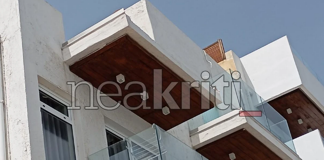 Κρήτη: Μάχη για τη ζωή του δίνει Βρετανός τουρίστας – Καταπλακώθηκε από τμήμα γυάλινου μπαλκονιού
