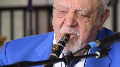 Πετρολουκας