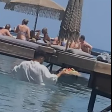 σερβιτορος