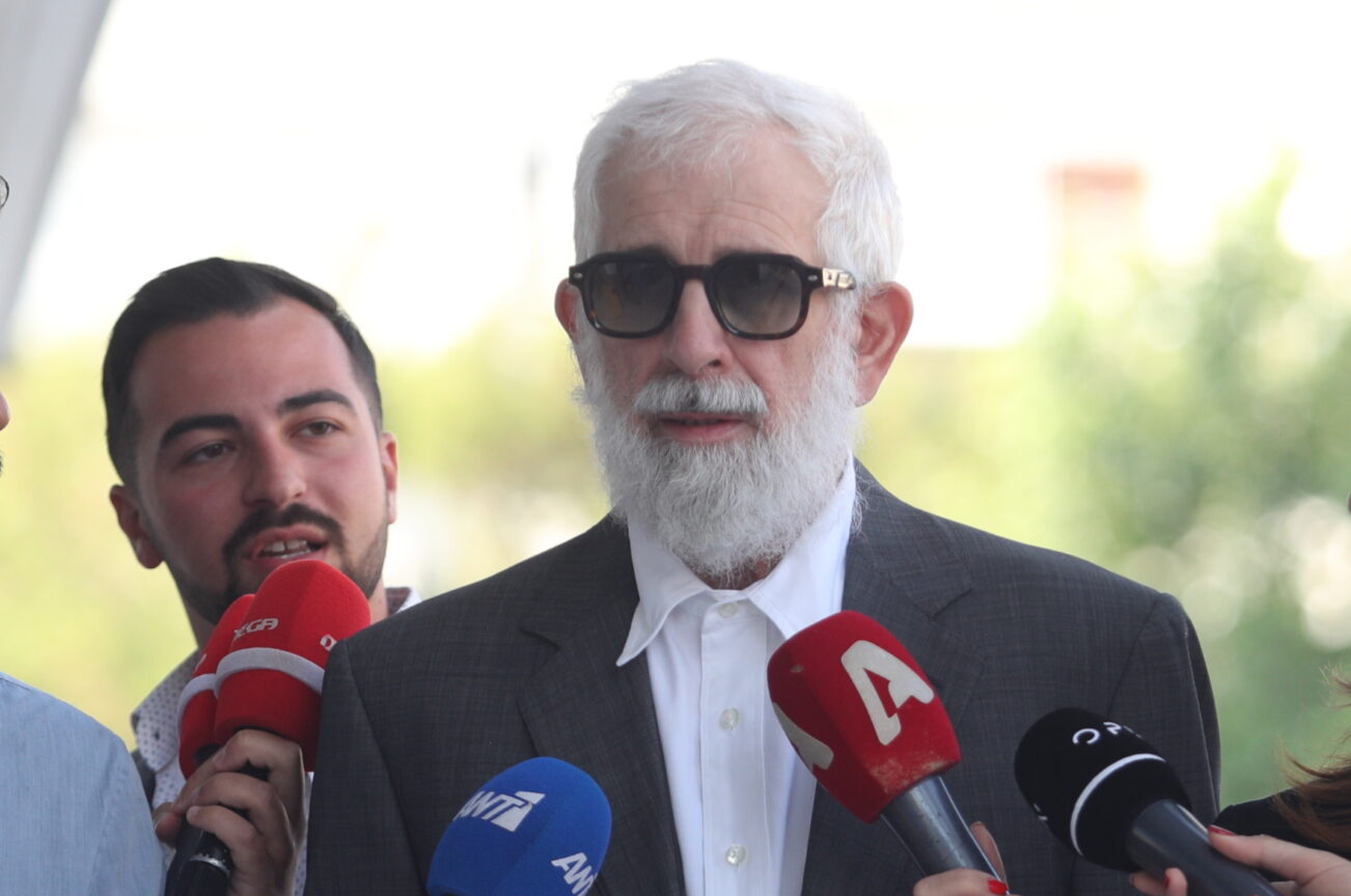 Πέτρος Φιλιππίδης