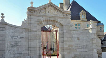 9965de5a07c6da127cc71a9bf3cf9eac Maison des lumieres denis diderot langres exterieur 04 Sylvain Riandet 0x475 1