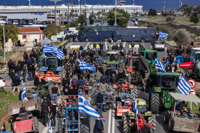 Φωτογραφία για: Παρέμβαση του εισαγγελέα του Αρείου Πάγου για τα αγροτικά μπλόκα 2 6770424
