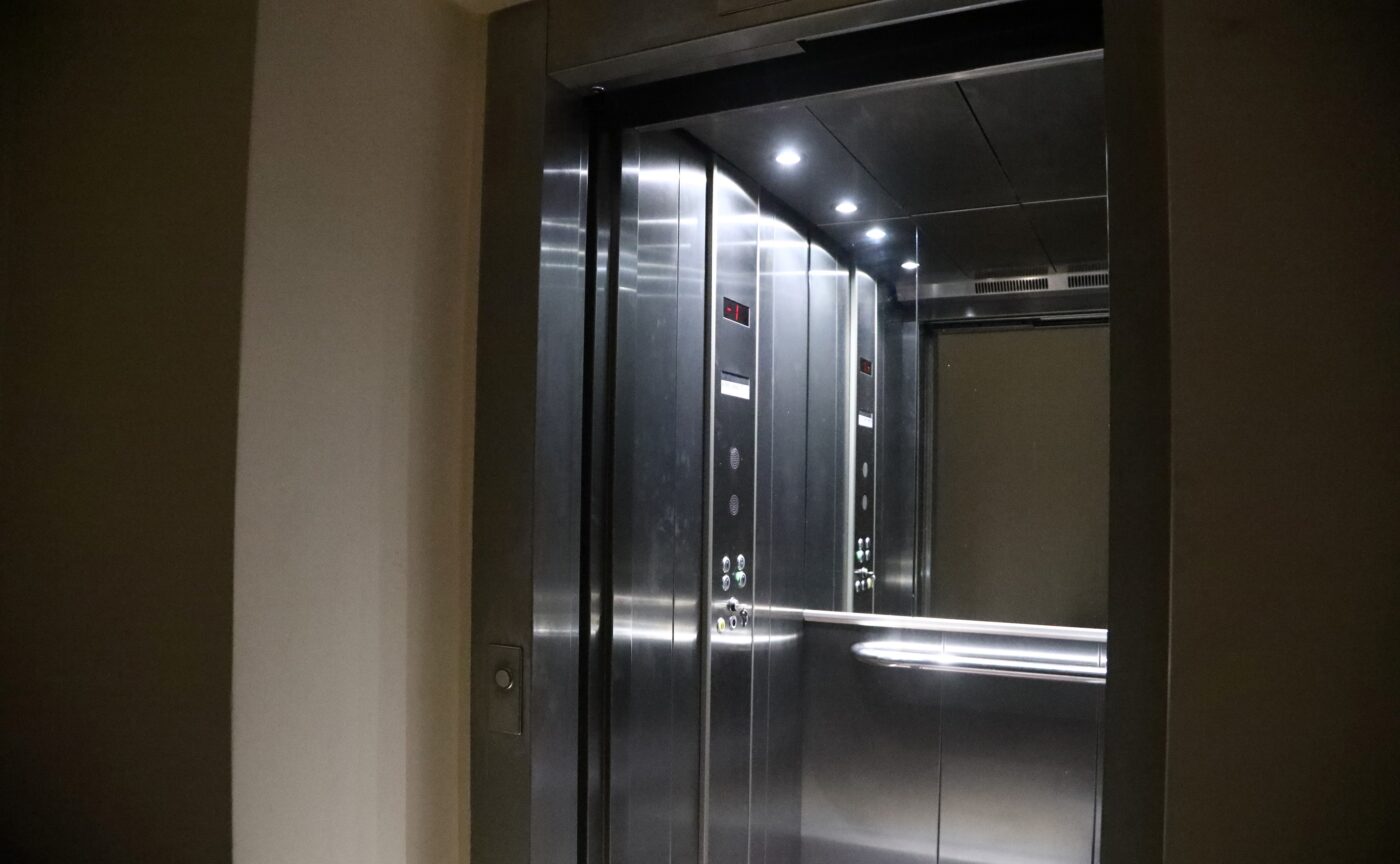 Ασανσέρ: Πότε τελειώνει η προθεσμία απογραφής τους – Έρχονται βαριά πρόστιμα