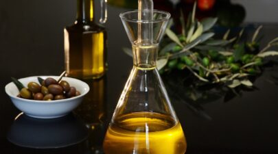 ubert extra virgin olive oil 4403217 1280
