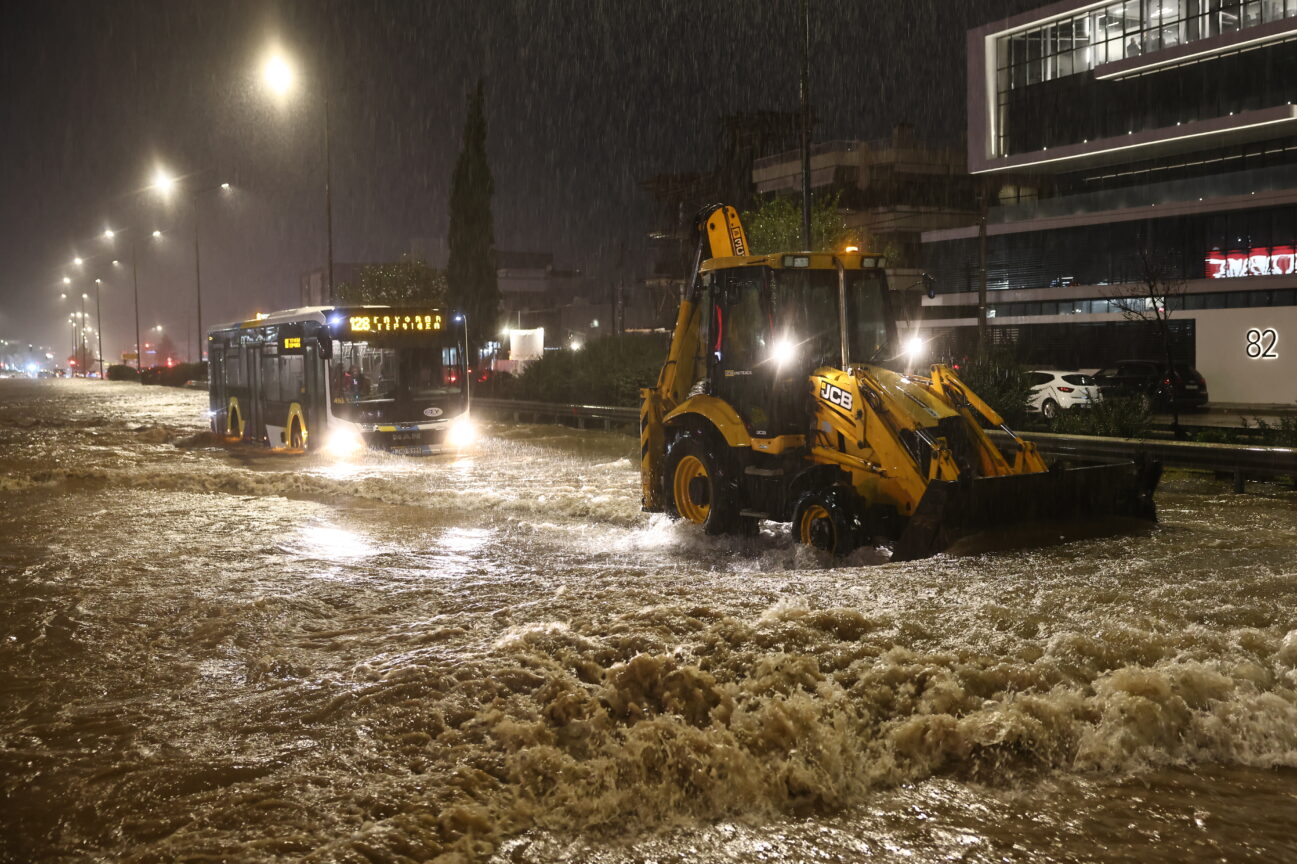 Καιρός: Προ των πυλών η κακοκαιρία Erminio – Πότε πλήττει την Αττική