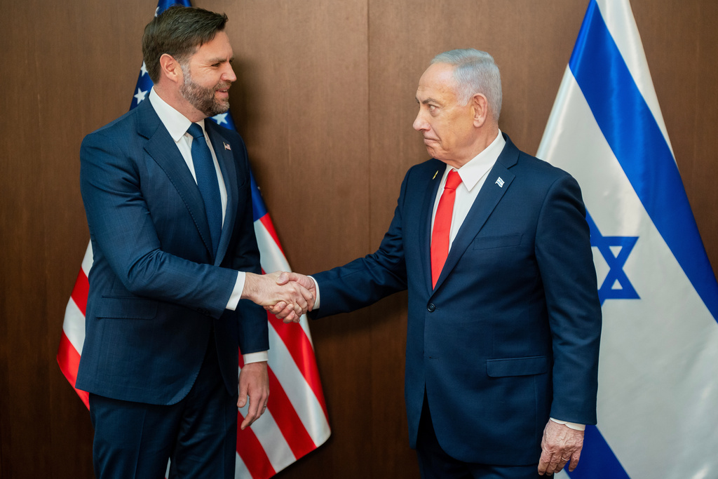 Συνομιλίες ΗΠΑ – Ιράν: «Κάναμε σαφές ποιες είναι οι κόκκινες γραμμές μας» είπε ο Βανς – «Παράλογες οι απαιτήσεις των ΗΠΑ» λέει η Τεχεράνη