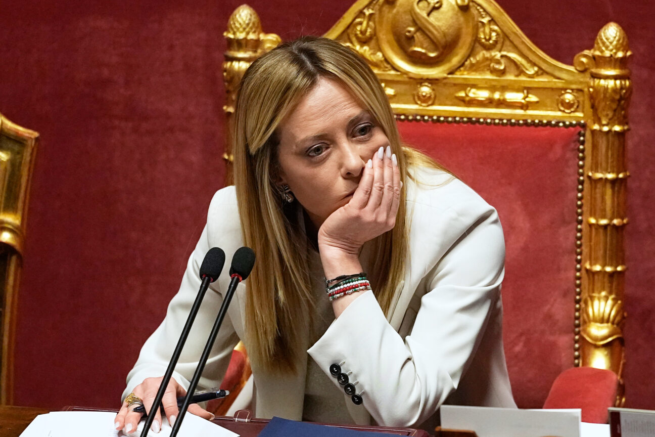 Ιταλία: Σε κρίση η κυβέρνηση Μελόνι – Δύο παραιτήσεις και μία υπουργός υπ’ ατμόν