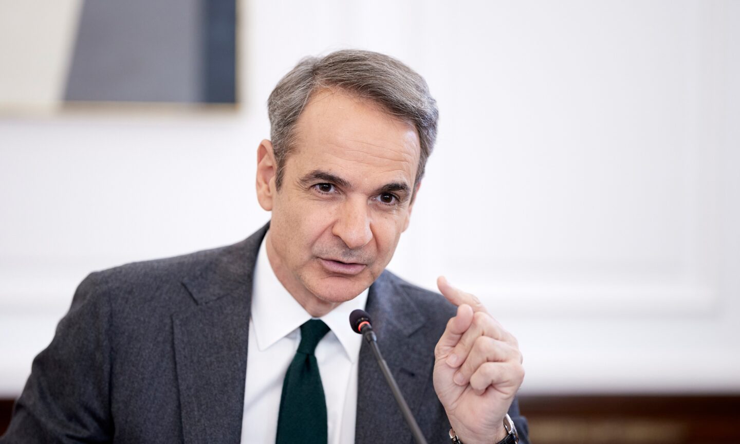 Σύσκεψη στο Μαξίμου με φόντο την ακρίβεια – Στο «μικροσκόπιο» 100 εταιρείες τροφίμων