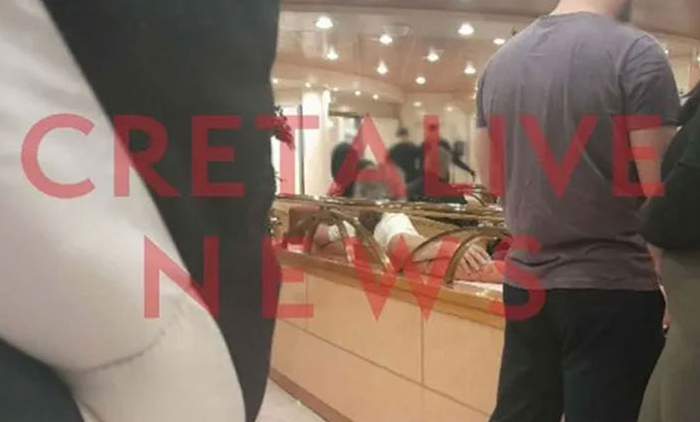 Απίστευτο περιστατικό με σχολική εκδρομή προς Κρήτη: Άνδρας μπήκε γυμνός σε καμπίνα μαθητριών