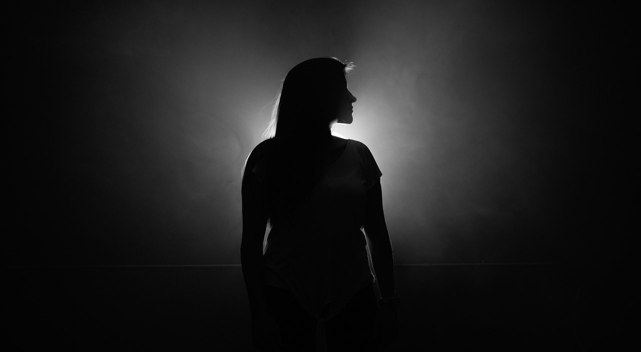 stocksnap dark 2565251 1920