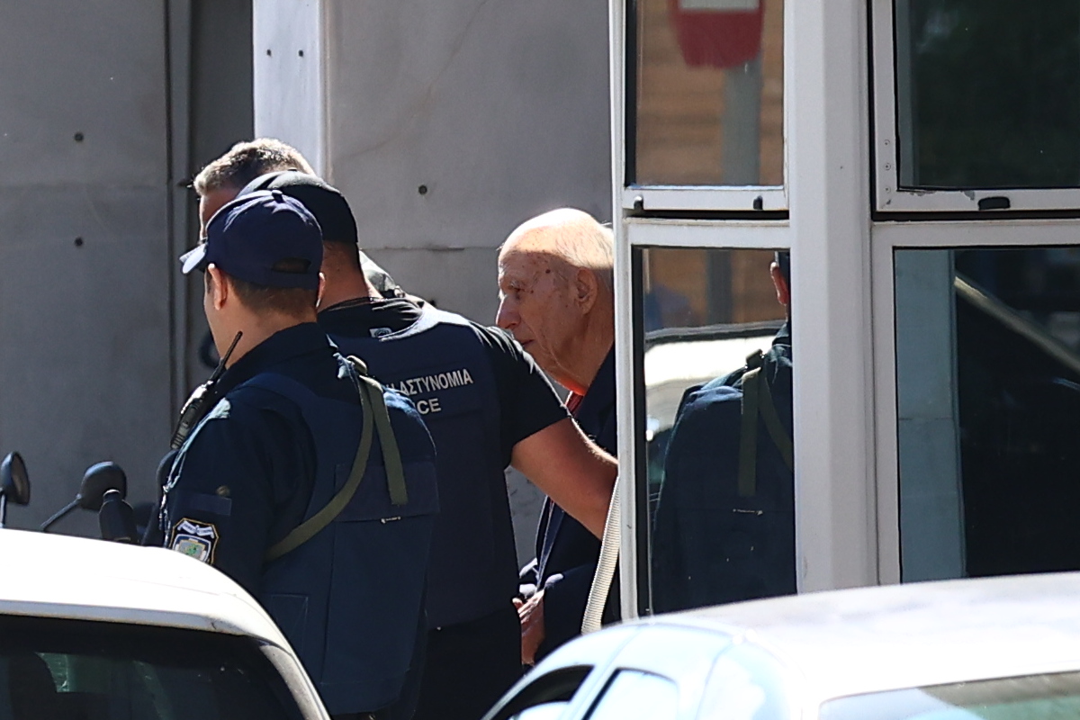 Σοκάρει ο διάλογος του 89χρονου με τον εισαγγελέα: «Θα σε τουφεκίσω κι εσένα»