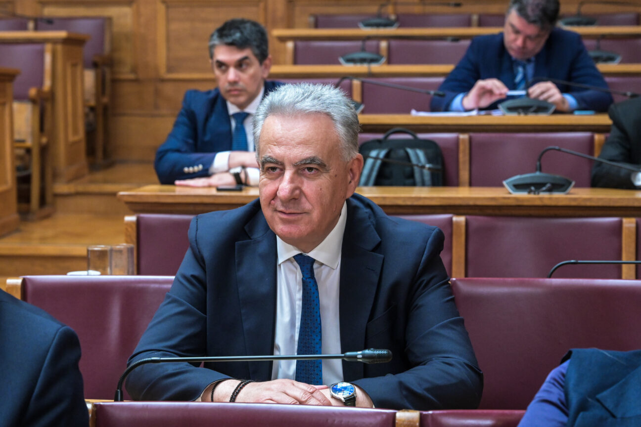 ΠΑΣΟΚ κατά ΝΔ για τον νέο υφυπουργό Αγροτικής Ανάπτυξης και Τροφίμων, Θανάση Καββαδά