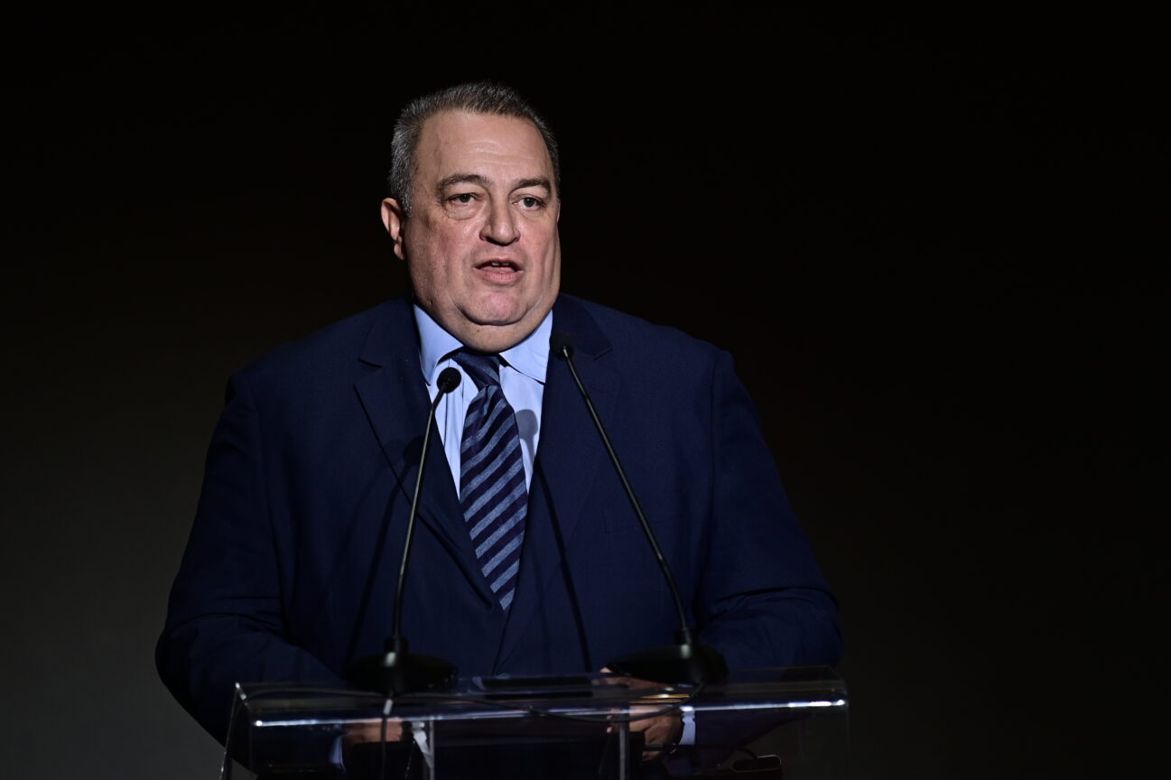 O Στυλιανίδης έστριψε το «μαχαίρι» στο Μαξίμου: Αιχμηρή ερώτηση σε 3 υπουργούς για «αδικαιολόγητη άρνηση καταβολής αγροτικών αποζημιώσεων»