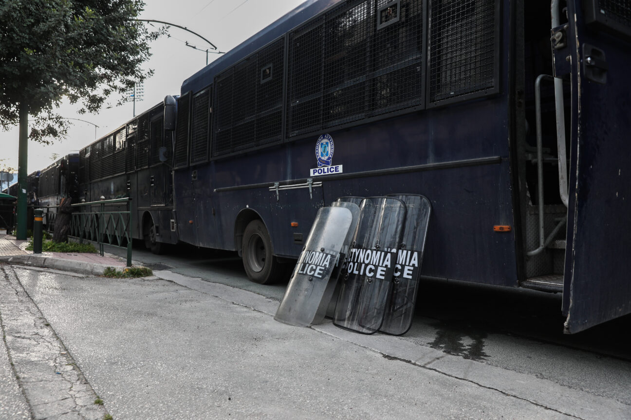 6878801